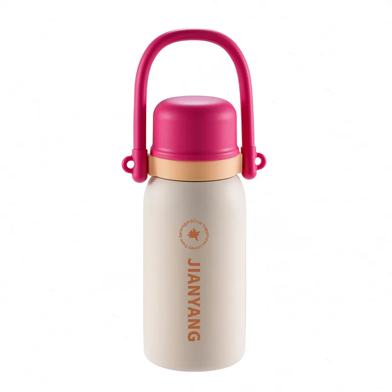 پورٹ ایبل پینے کی بوتلیں۔